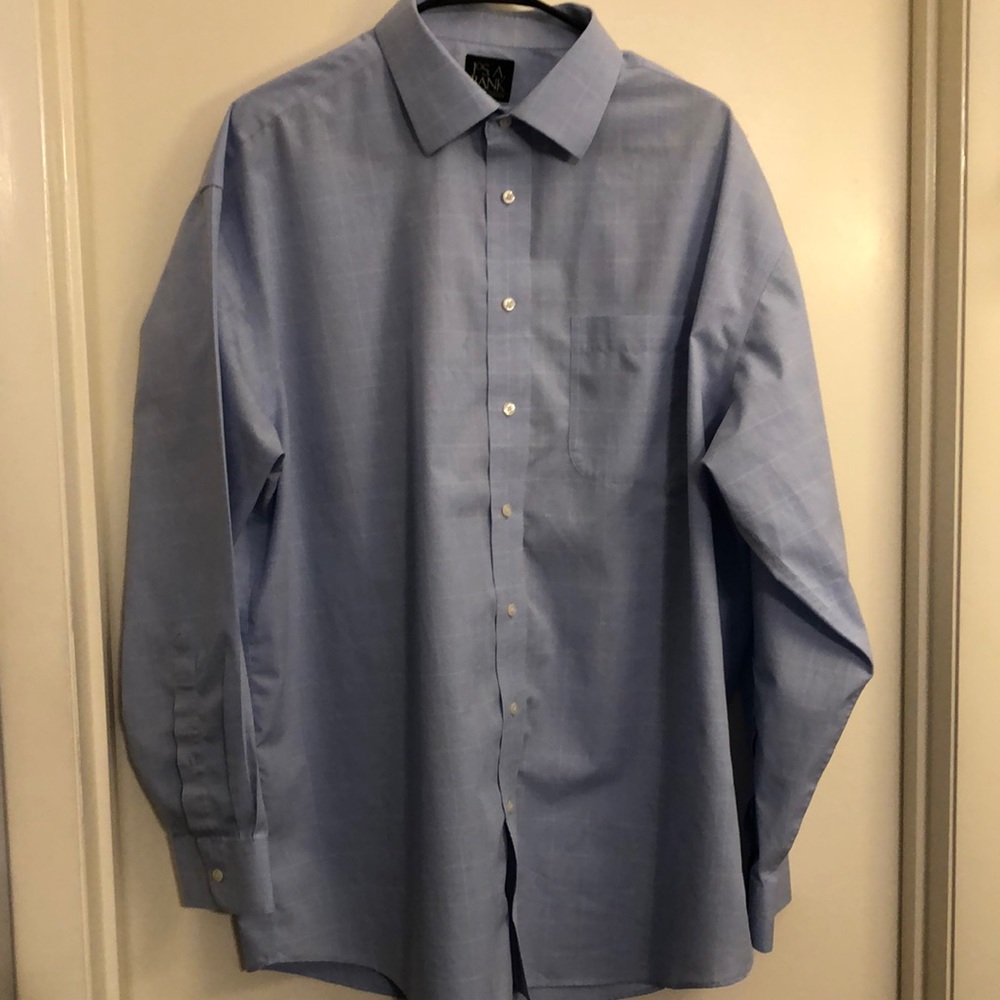 Jos A Bank Button Down Long Sleeve Dress Shirt